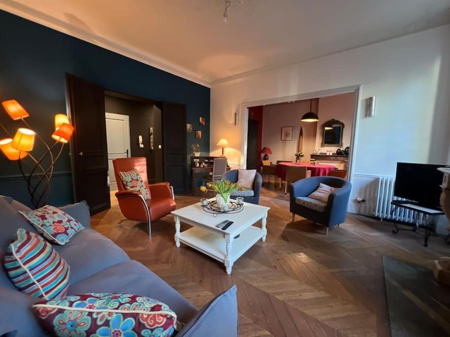 Coeur De Ville, Garage Prive Et Gratuit Avec Terrasse ! Cahors Esterno foto
