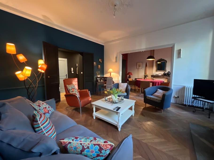 Coeur De Ville, Garage Prive Et Gratuit Avec Terrasse ! Cahors Esterno foto